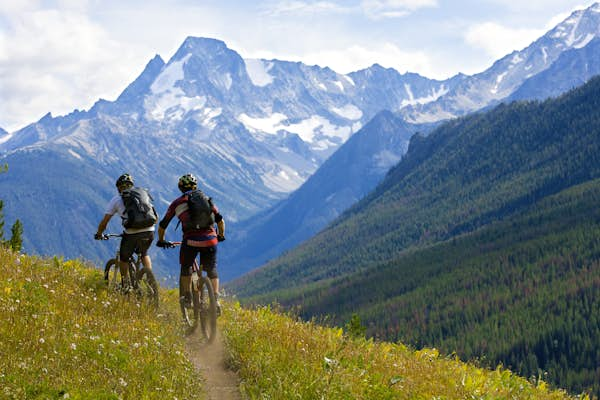 10 top tips to tackle your first bike tour in 2022