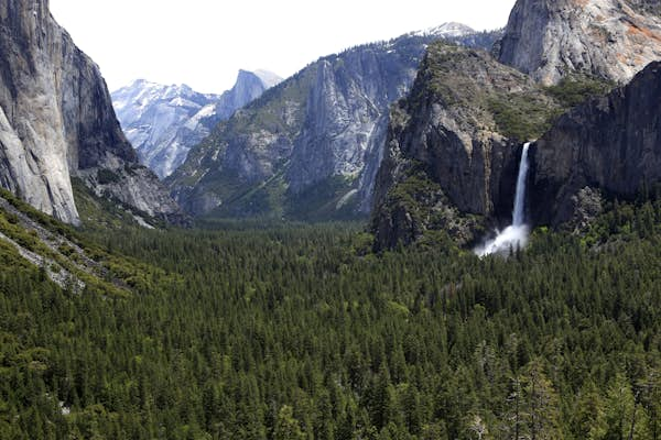 11 of the most stunning waterfalls to see at Yosemite National Park and how to see them