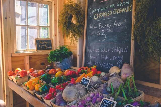 5 Surprising Benefits of Eating Local Food