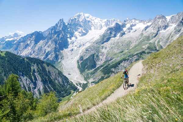 9 best long-distance bike rides around the world for 2022