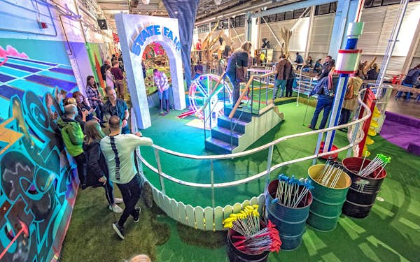 9 of the world’s craziest mini golf courses