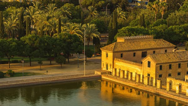 Escape the heat in the 7 best parks in Seville