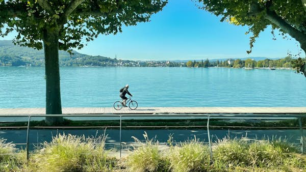 Plan a family trip by bike around France’s Lake Annecy