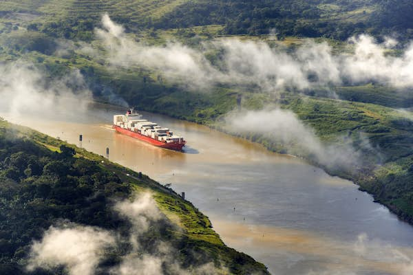 What to do on the Panama Canal: adventure, wildlife and village life