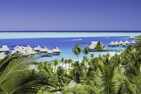 When is the best time to visit Bora Bora?